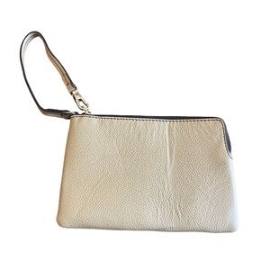 Townsend leather wristlet